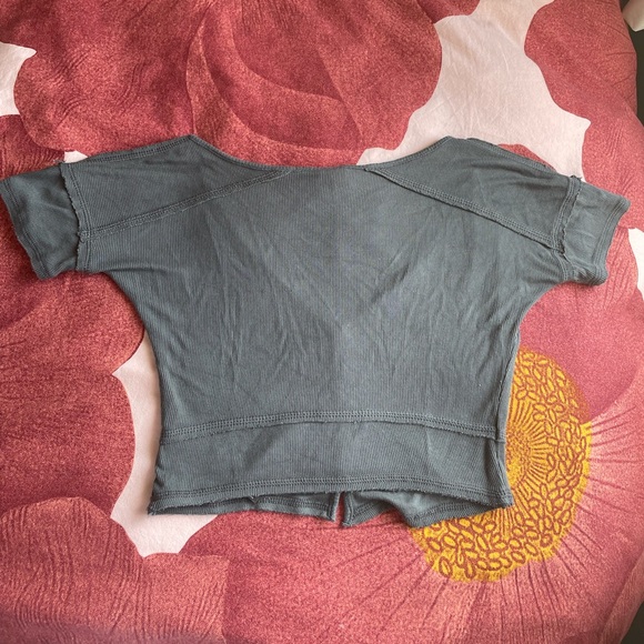 Out from under button crop top - Picture 3 of 5